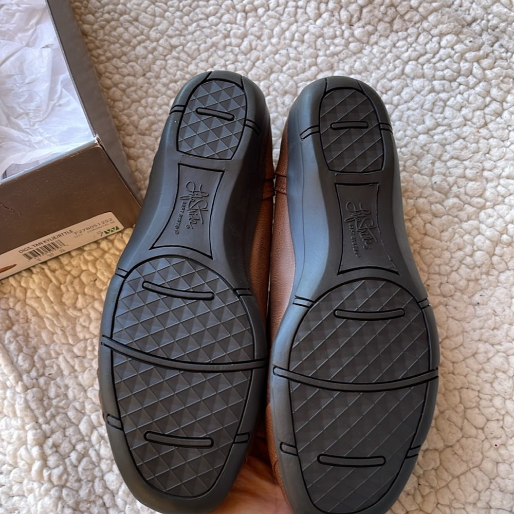 Life stride Tan Size 7W Kylie Flats - Picture 3 of 4